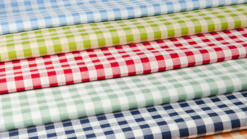 Oilcloth Vs. PVC Tablecloths – What’s The Difference?