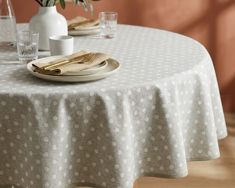 oval tablecloths