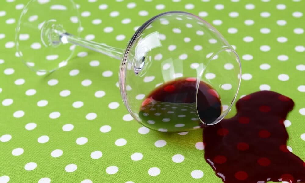 wipe clean tablecloth stains pvc remove stain guides tips